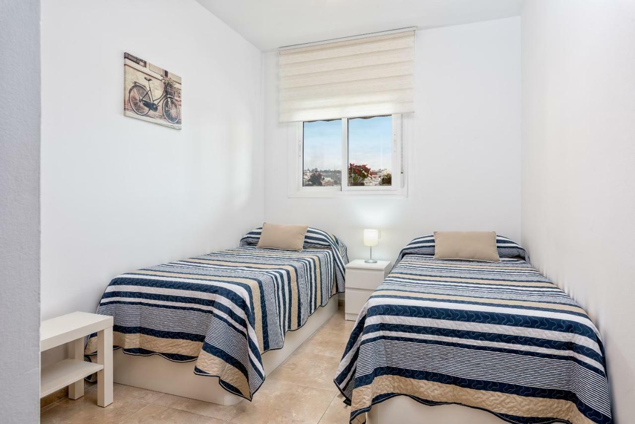 Wintowinrentals Best Location, Beach, Pool & Parking Rincon de la Victoria Exterior photo