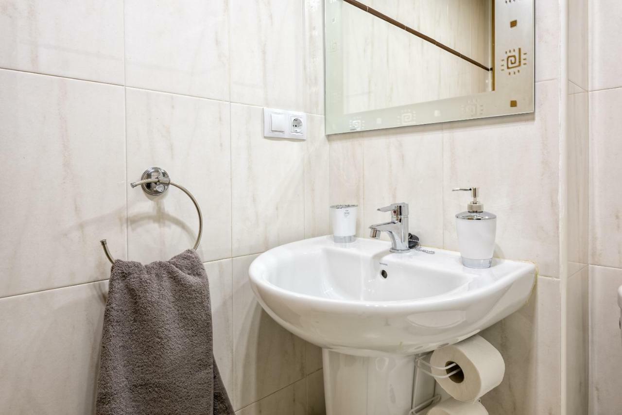 Wintowinrentals Best Location, Beach, Pool & Parking Rincon de la Victoria Exterior photo