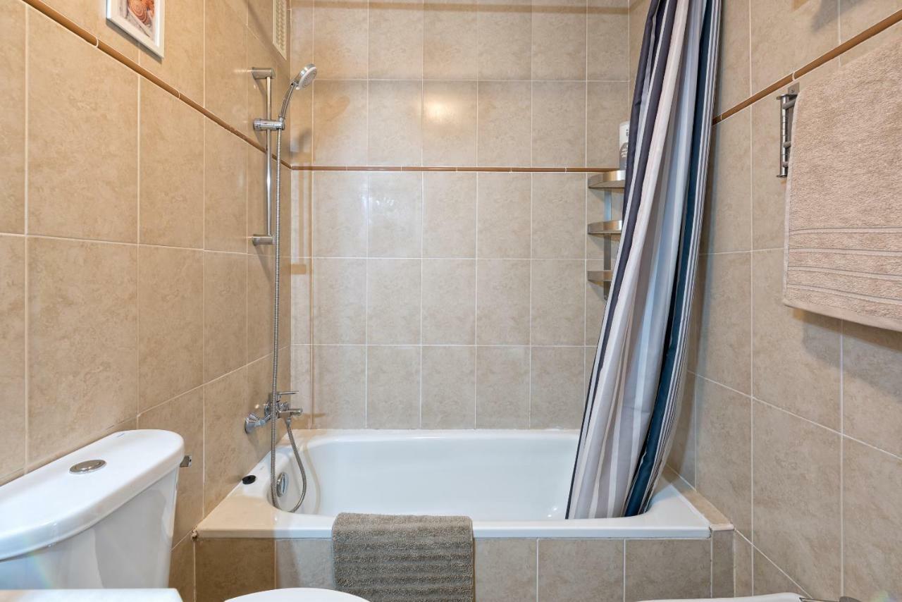 Wintowinrentals Best Location, Beach, Pool & Parking Rincon de la Victoria Exterior photo